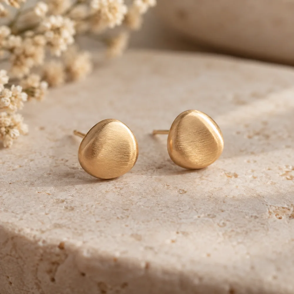 Pebble Studs